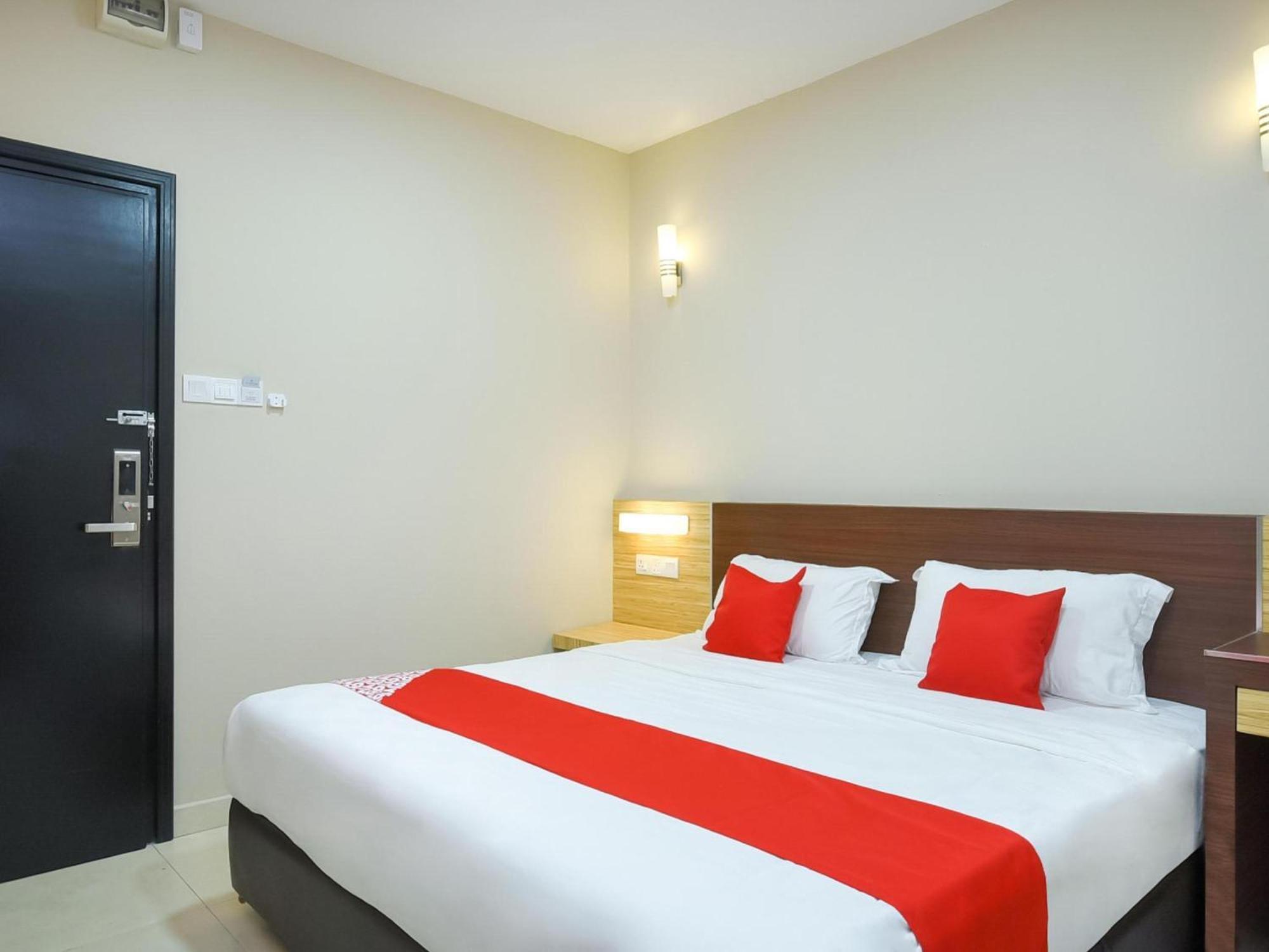 Oyo 1023 La Mirina Boutique Inn Zewnętrze zdjęcie
